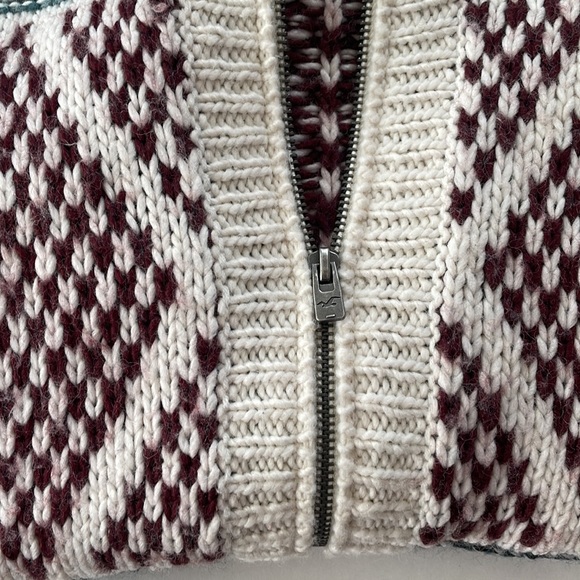 Hollister cream full-zip hooded sweater size small - Picture 7 of 7